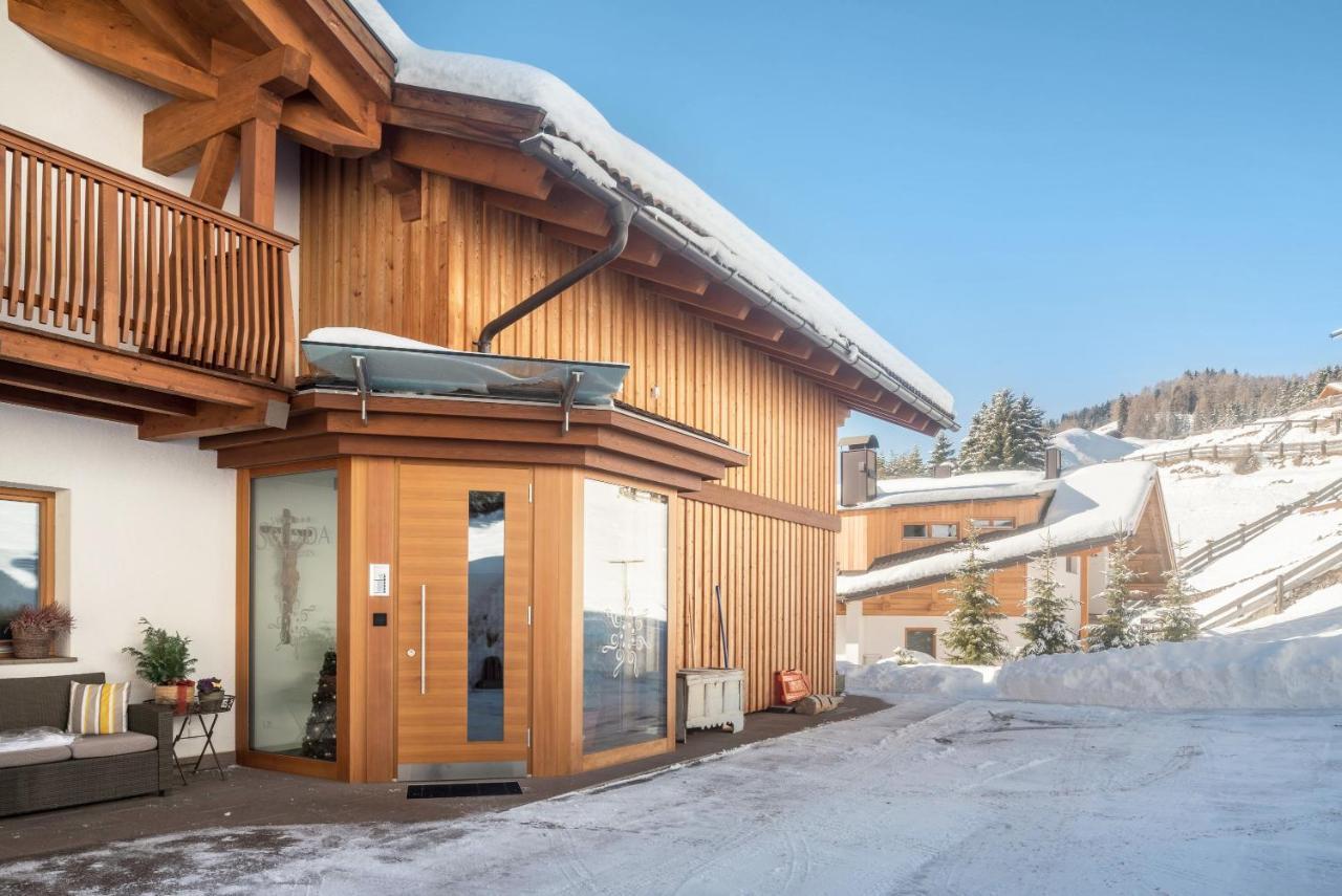 Villa Solinda App Rossini Selva di Val Gardena Exterior foto